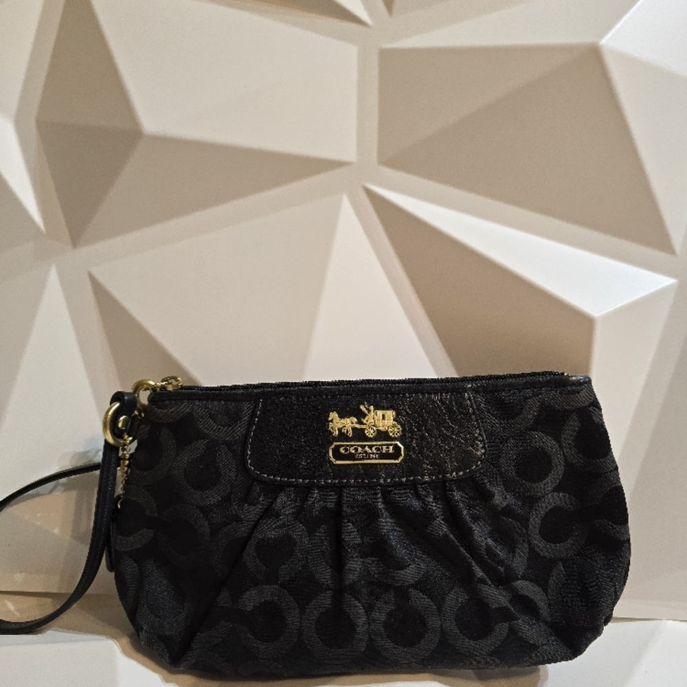EUC- Coach Black Wristlet Bag